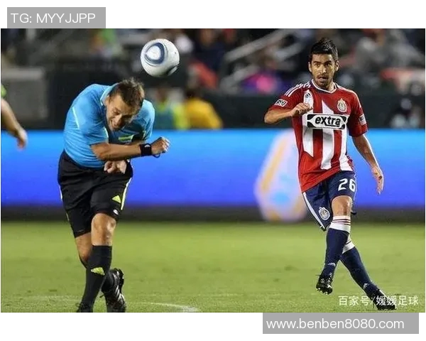 休斯顿迪纳摩与费城联激战正酣谁能在这场对决中笑到最后